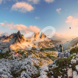 Drei Zinnen Panorama zum Sonnenuntergang und vögeln